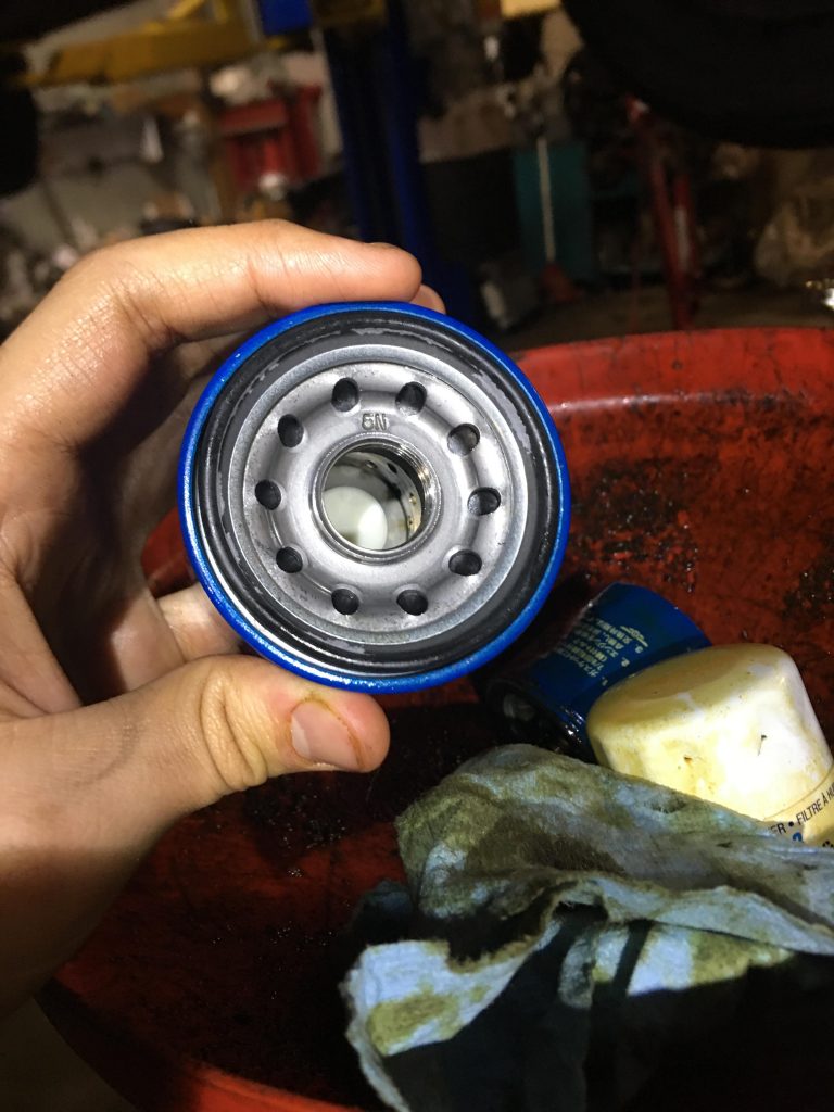 Dry blue Subaru OEM oil filter