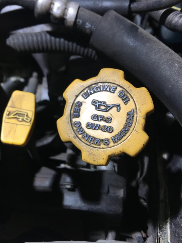 Subaru Forester Oil Cap reading the oil type as 5W-30.